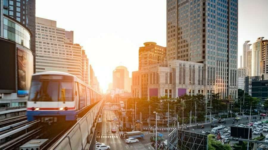 bangkok-BTS-Sky-Train-is-the-way-international-tteachers-travel-in-the-city-of-bangkok